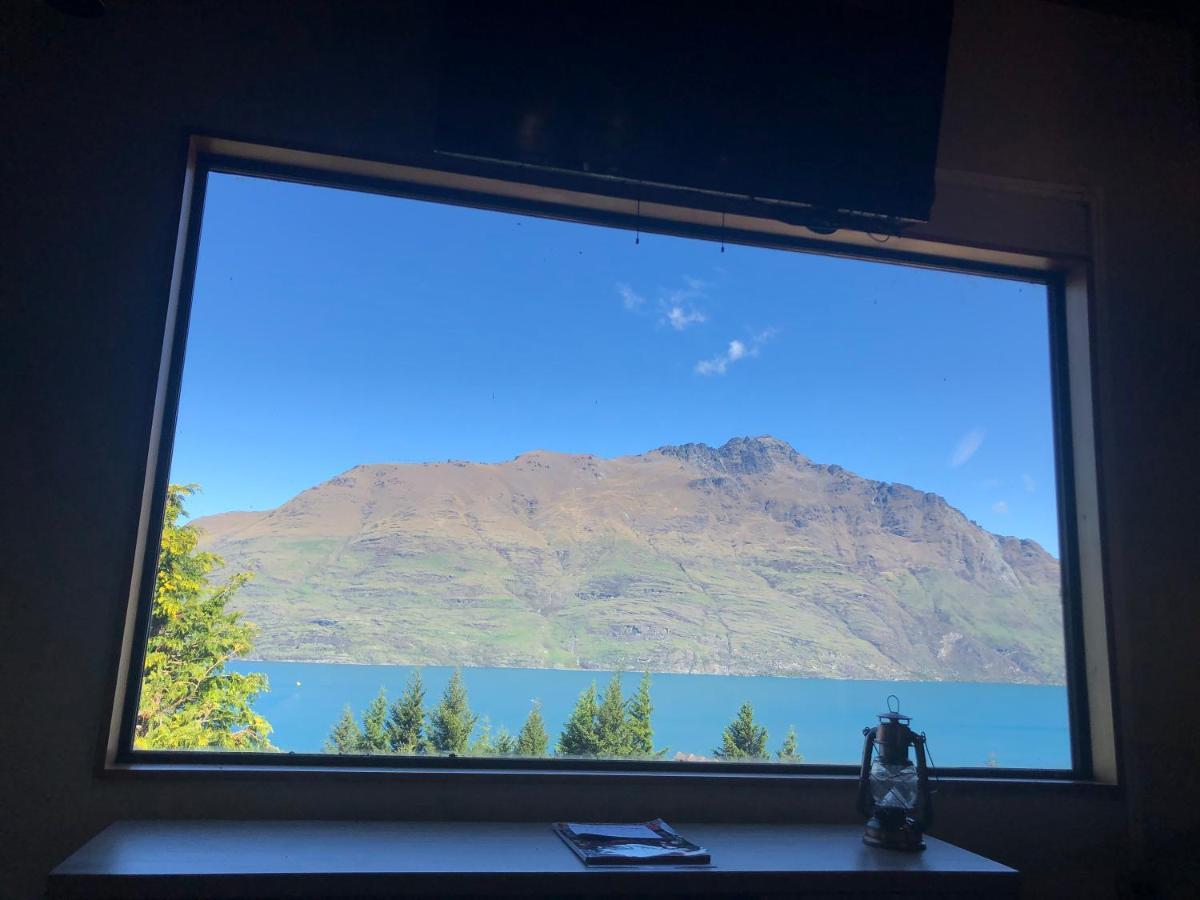 Crows Nest - Queenstown Holiday Home Bagian luar foto
