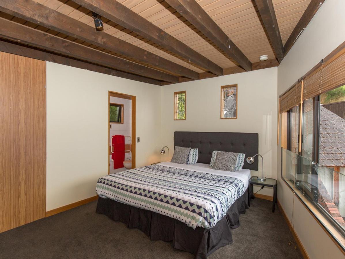 Crows Nest - Queenstown Holiday Home Bagian luar foto